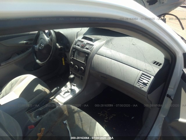 Photo 4 VIN: 2T1BU4EE2DC989357 - TOYOTA COROLLA 