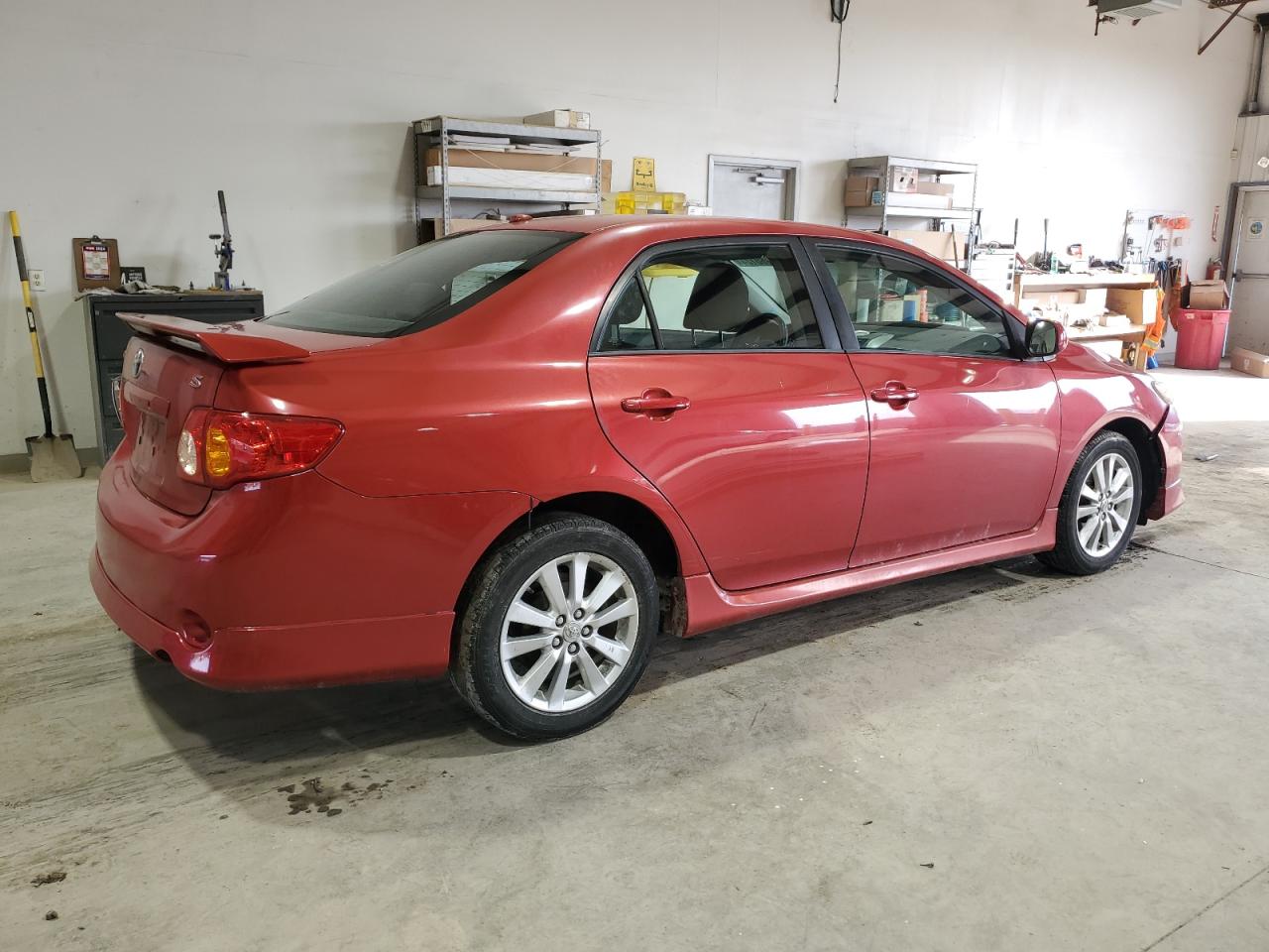 Photo 2 VIN: 2T1BU4EE3AC224511 - TOYOTA COROLLA 