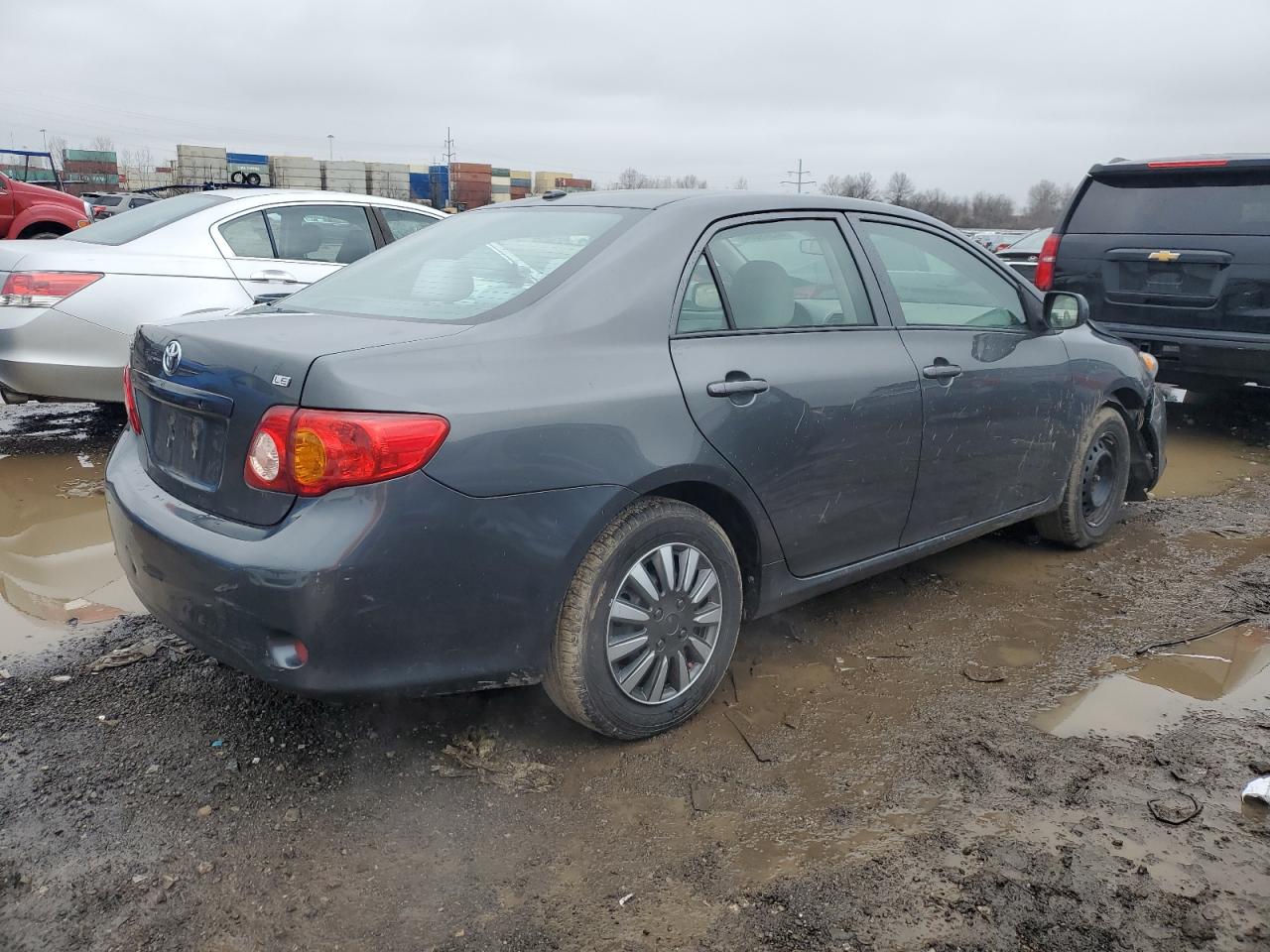 Photo 2 VIN: 2T1BU4EE3AC241731 - TOYOTA COROLLA 