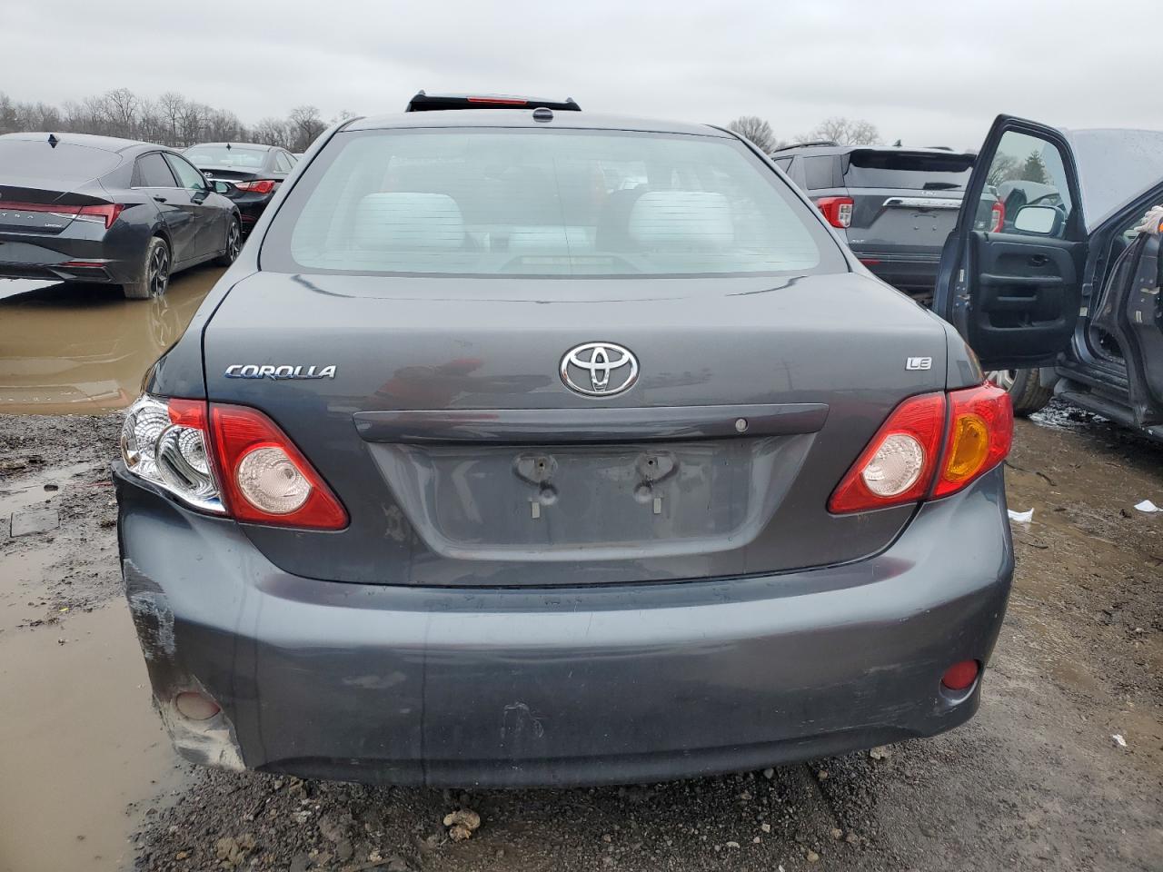 Photo 5 VIN: 2T1BU4EE3AC241731 - TOYOTA COROLLA 