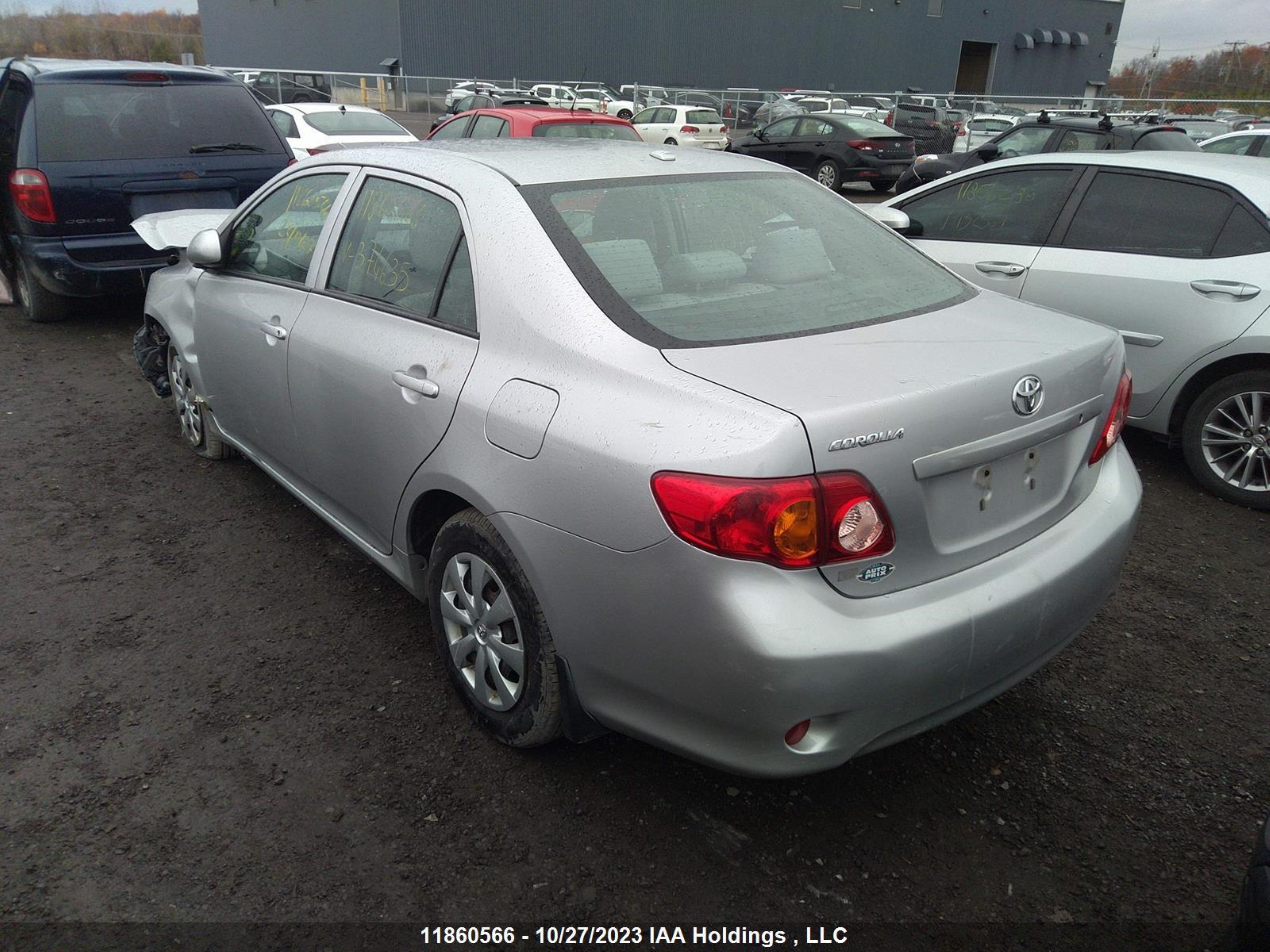 Photo 2 VIN: 2T1BU4EE3AC374635 - TOYOTA COROLLA 