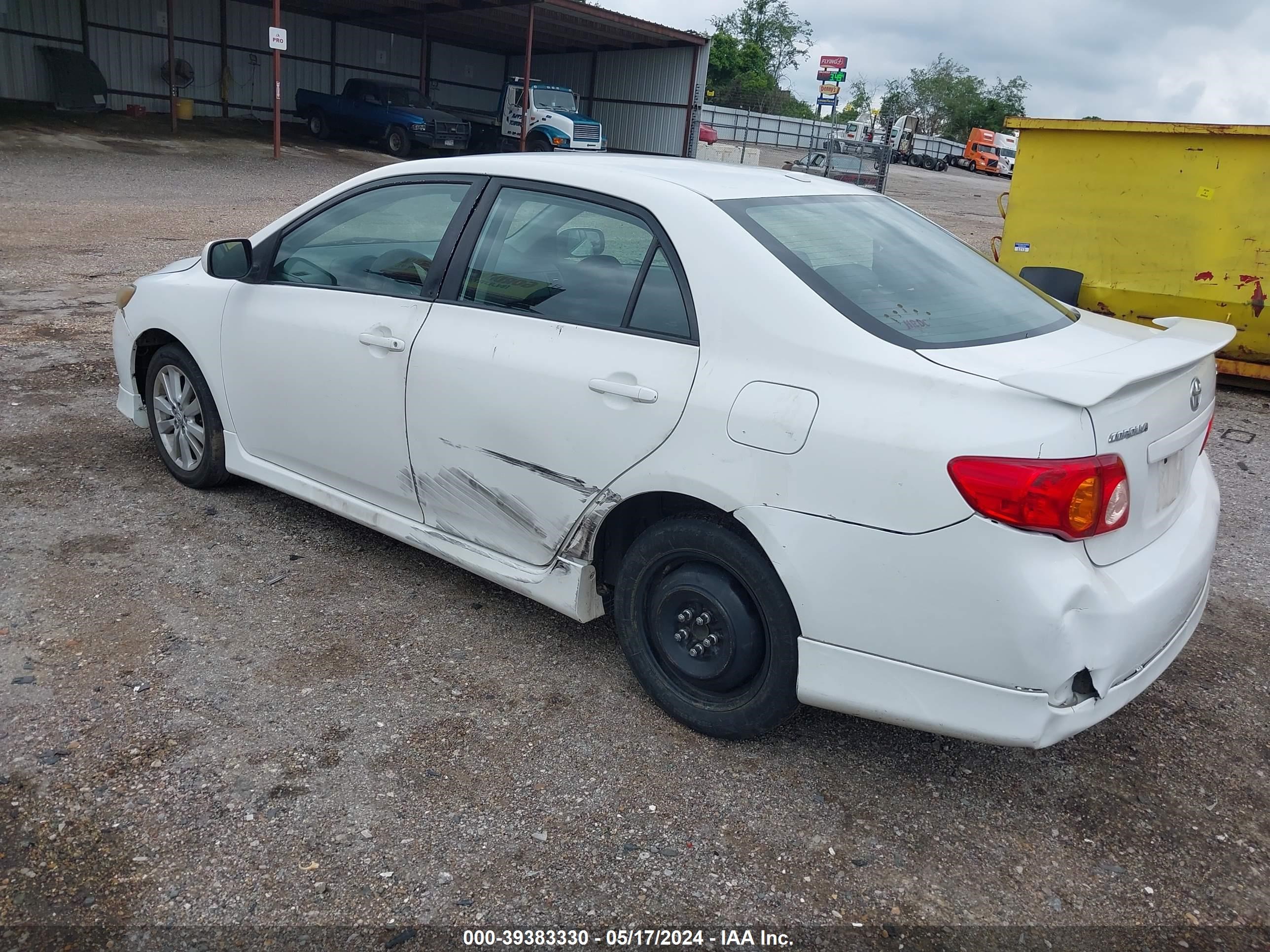 Photo 2 VIN: 2T1BU4EE3AC453657 - TOYOTA COROLLA 