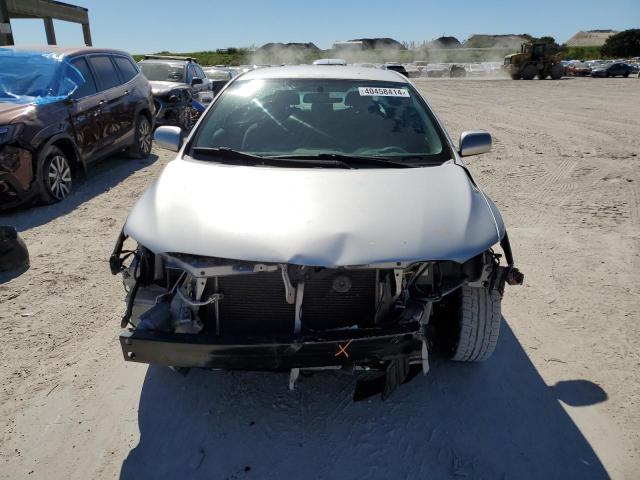 Photo 4 VIN: 2T1BU4EE3AC469096 - TOYOTA COROLLA 