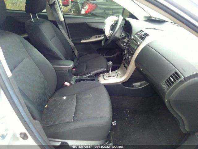 Photo 4 VIN: 2T1BU4EE3AC479787 - TOYOTA COROLLA 