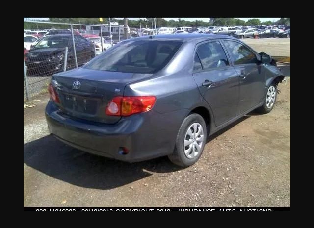 Photo 3 VIN: 2T1BU4EE3AC511833 - TOYOTA COROLLA 