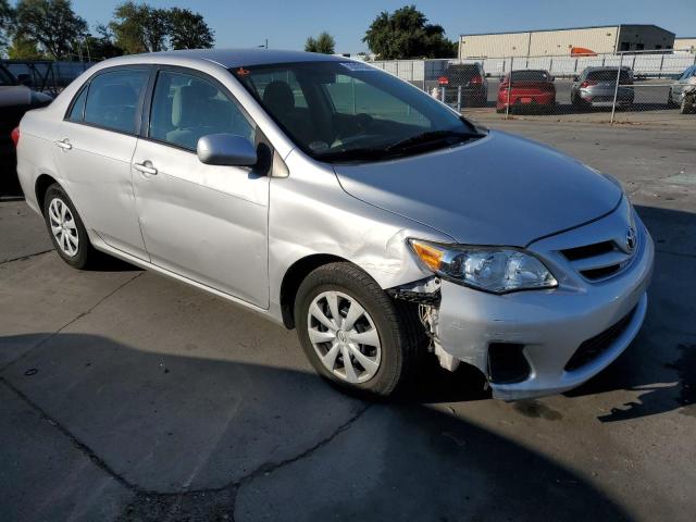 Photo 3 VIN: 2T1BU4EE3BC549211 - TOYOTA COROLLA 