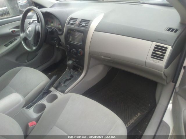 Photo 4 VIN: 2T1BU4EE3BC551637 - TOYOTA COROLLA 