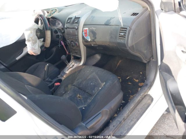 Photo 4 VIN: 2T1BU4EE3BC590549 - TOYOTA COROLLA 