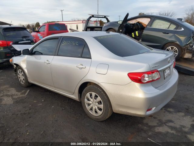 Photo 2 VIN: 2T1BU4EE3BC660258 - TOYOTA COROLLA 