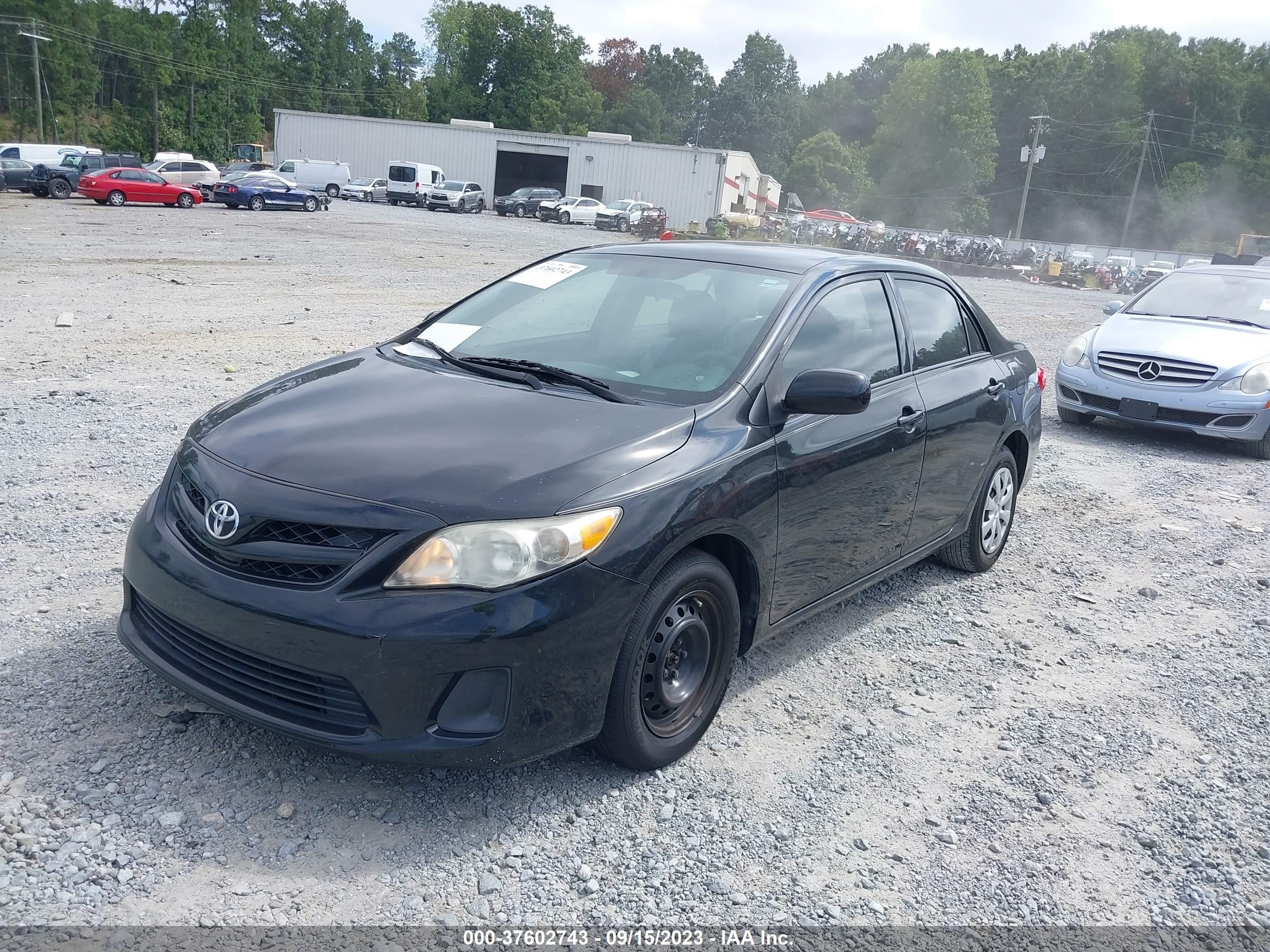 Photo 1 VIN: 2T1BU4EE3BC664679 - TOYOTA COROLLA 