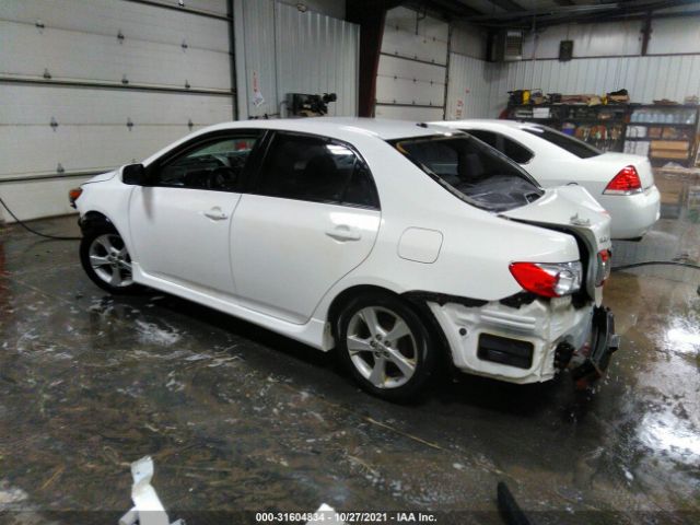 Photo 2 VIN: 2T1BU4EE3BC672698 - TOYOTA COROLLA 