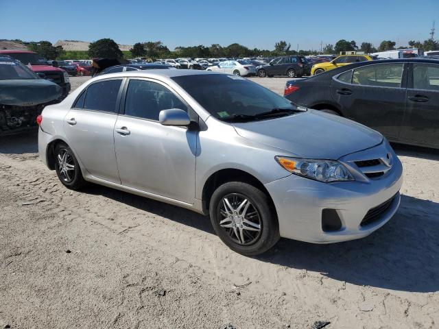 Photo 3 VIN: 2T1BU4EE3BC703111 - TOYOTA COROLLA 