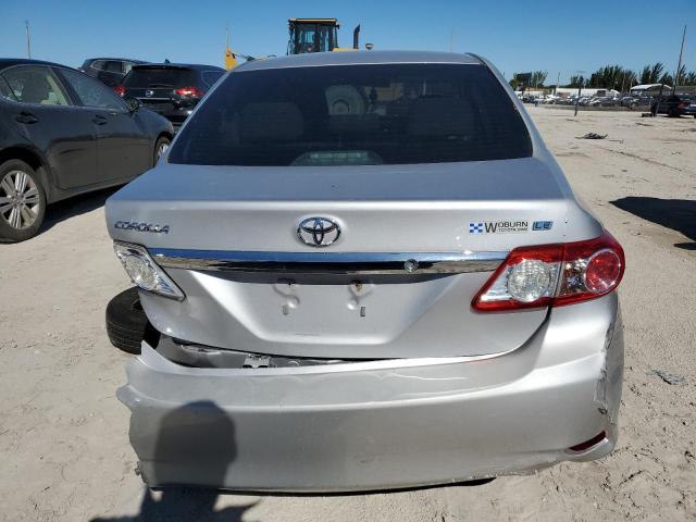 Photo 5 VIN: 2T1BU4EE3BC703111 - TOYOTA COROLLA 