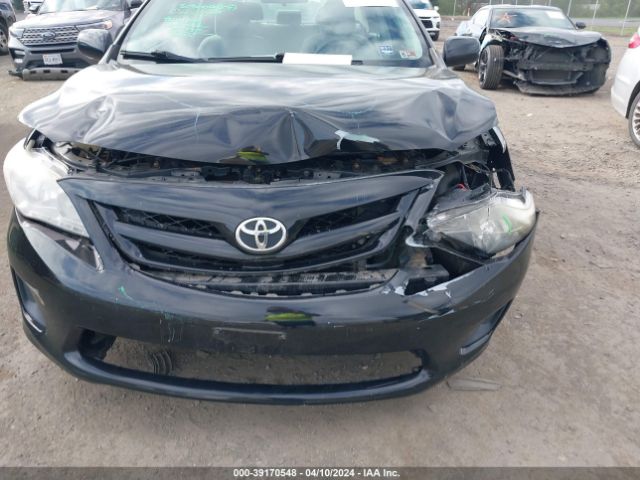 Photo 5 VIN: 2T1BU4EE3BC708826 - TOYOTA COROLLA 