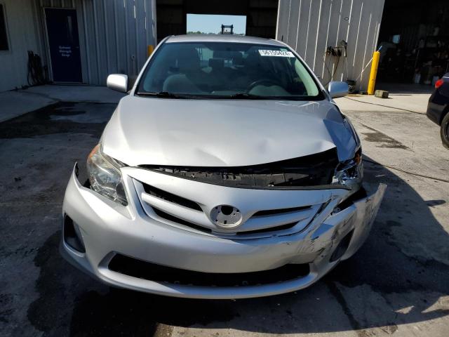 Photo 4 VIN: 2T1BU4EE3BC715419 - TOYOTA COROLLA 