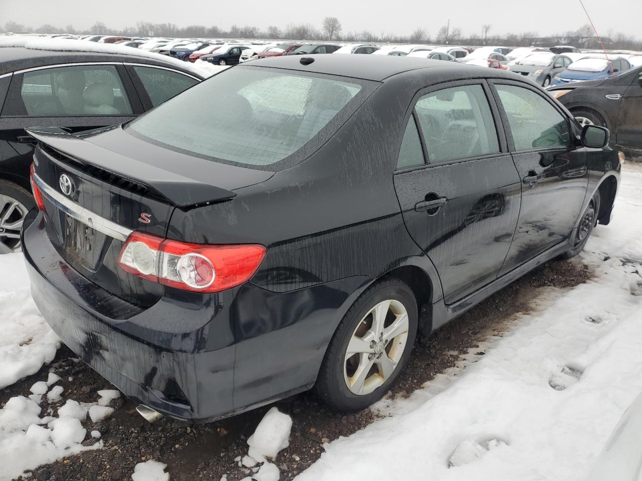 Photo 2 VIN: 2T1BU4EE3BC736125 - TOYOTA COROLLA 