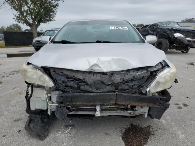 Photo 4 VIN: 2T1BU4EE3CC811004 - TOYOTA COROLLA 