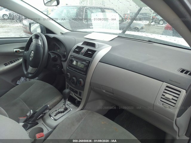 Photo 4 VIN: 2T1BU4EE3CC829194 - TOYOTA COROLLA 