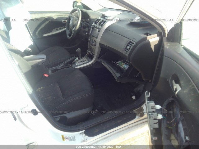 Photo 4 VIN: 2T1BU4EE3CC845525 - TOYOTA COROLLA 