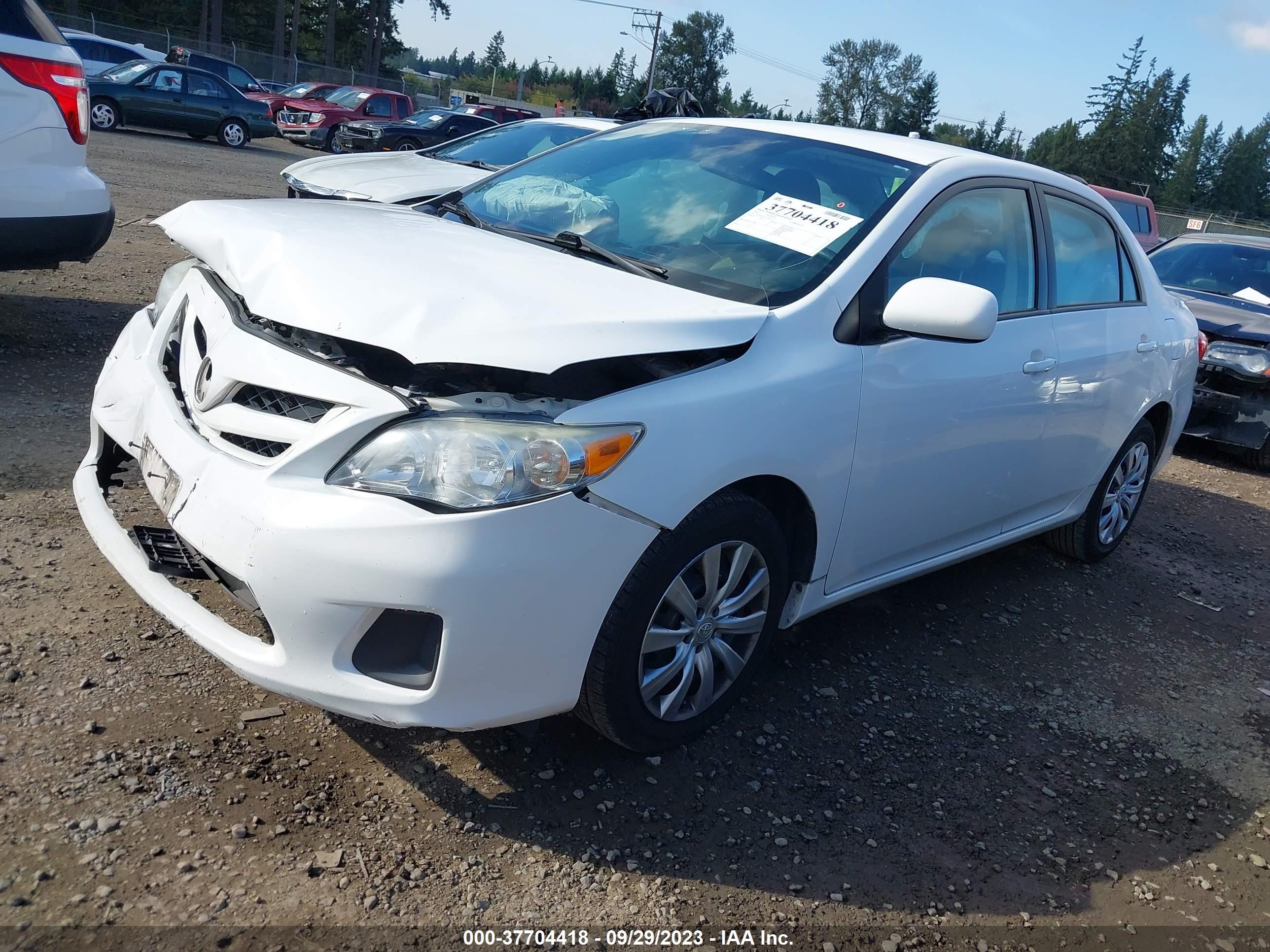 Photo 1 VIN: 2T1BU4EE3CC857724 - TOYOTA COROLLA 