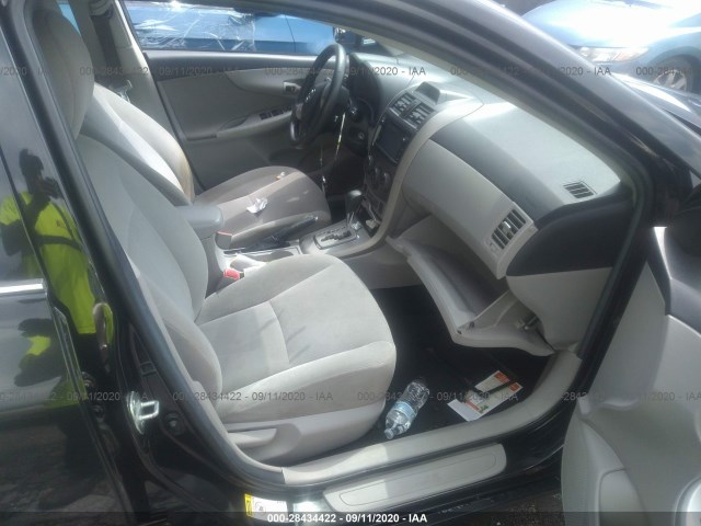 Photo 4 VIN: 2T1BU4EE3DC030002 - TOYOTA COROLLA 