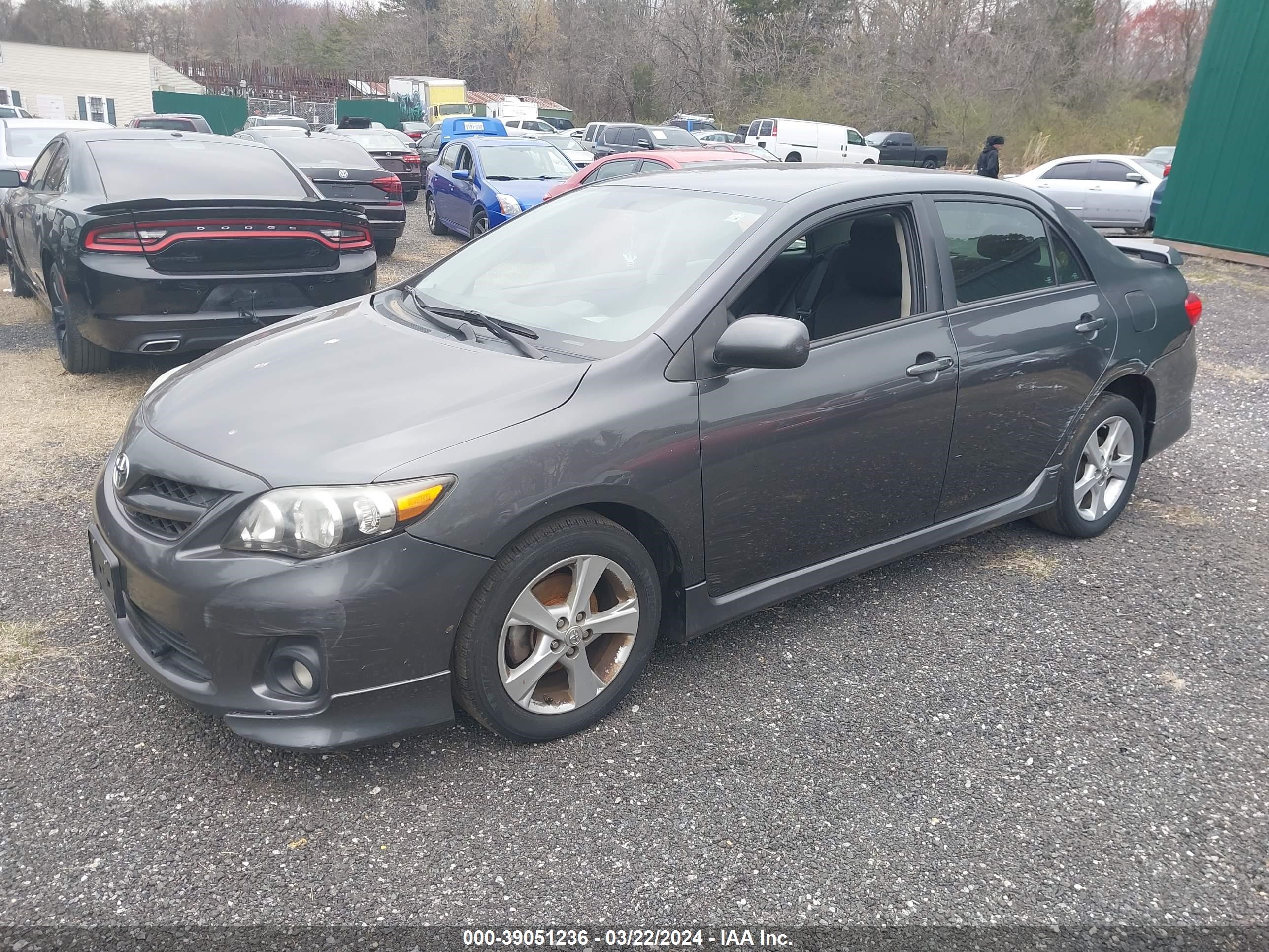 Photo 1 VIN: 2T1BU4EE3DC056714 - TOYOTA COROLLA 