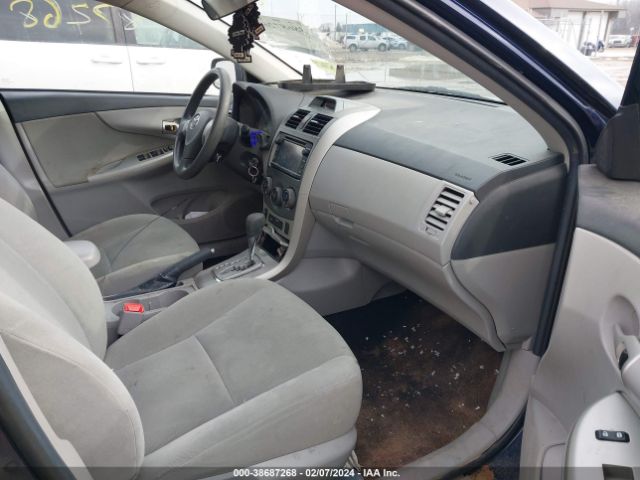 Photo 4 VIN: 2T1BU4EE3DC082181 - TOYOTA COROLLA 