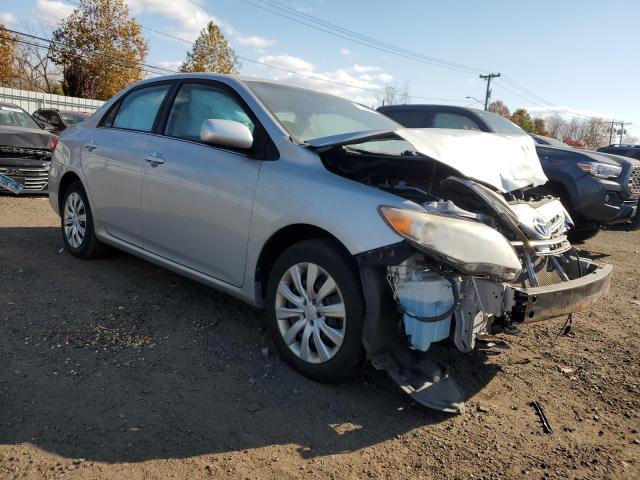 Photo 3 VIN: 2T1BU4EE3DC085307 - TOYOTA COROLLA BA 