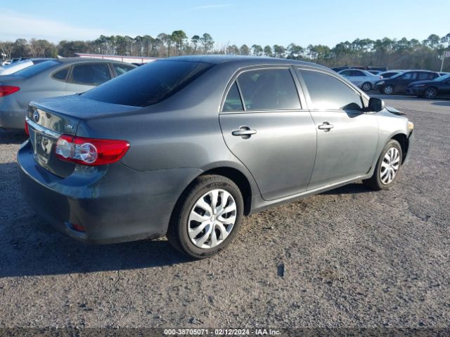 Photo 3 VIN: 2T1BU4EE3DC956884 - TOYOTA COROLLA 