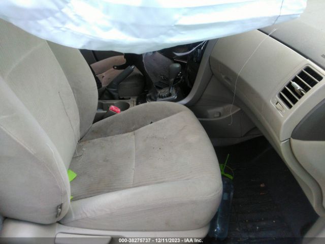 Photo 4 VIN: 2T1BU4EE4AC228437 - TOYOTA COROLLA 