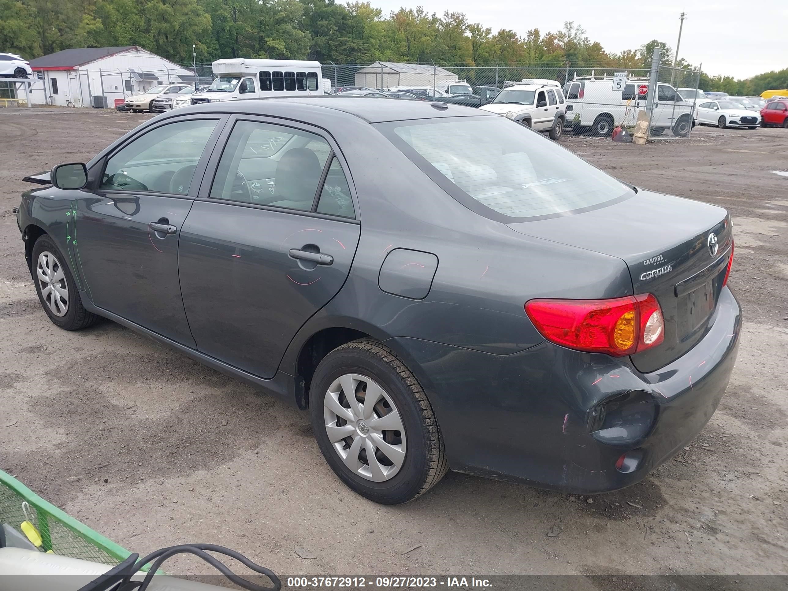 Photo 2 VIN: 2T1BU4EE4AC296690 - TOYOTA COROLLA 