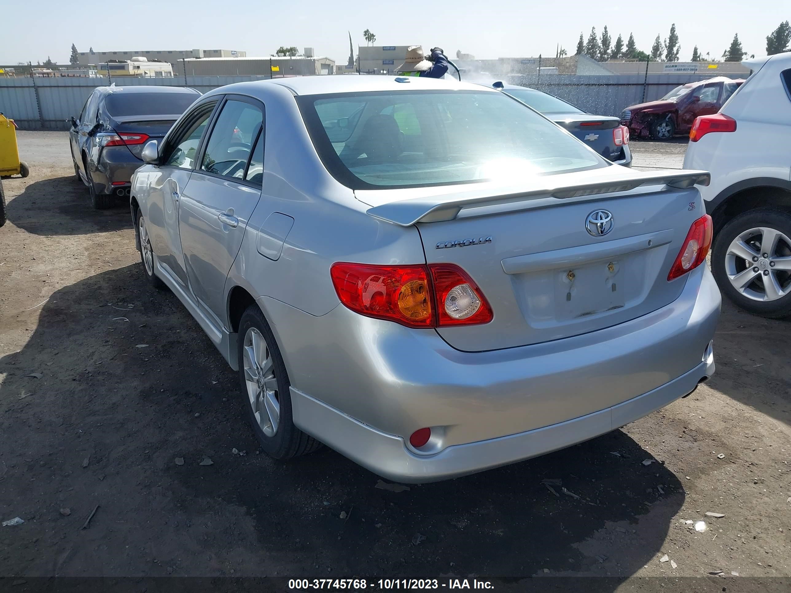 Photo 2 VIN: 2T1BU4EE4AC453408 - TOYOTA COROLLA 