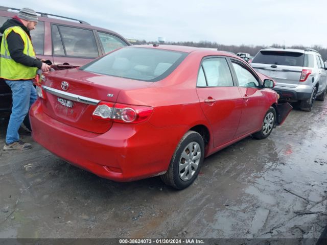 Photo 3 VIN: 2T1BU4EE4BC556829 - TOYOTA COROLLA 