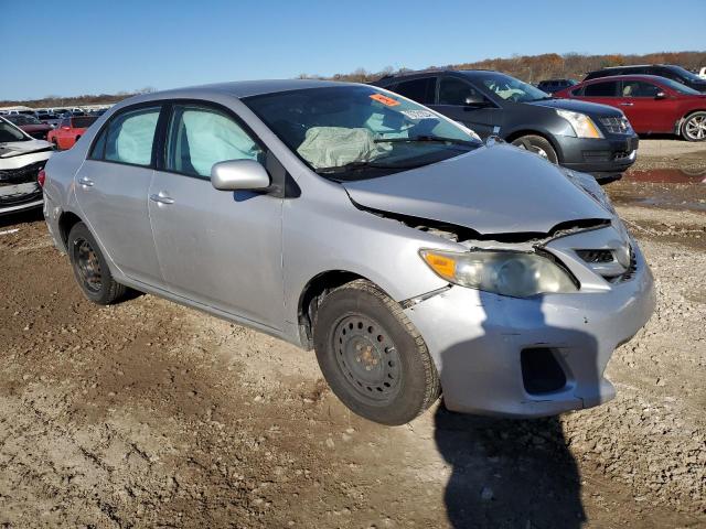 Photo 3 VIN: 2T1BU4EE4BC605852 - TOYOTA COROLLA BA 