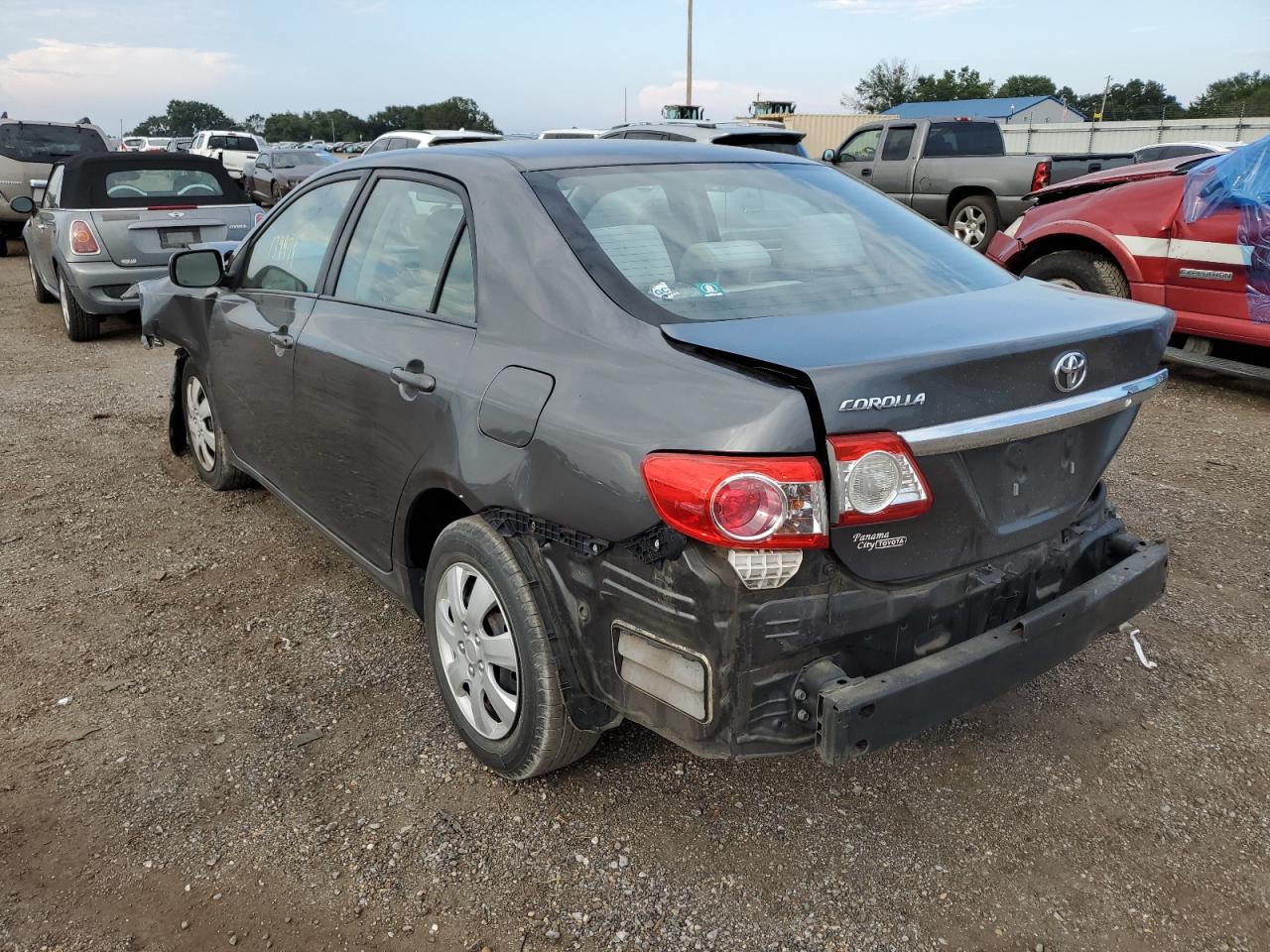 Photo 2 VIN: 2T1BU4EE4BC695410 - TOYOTA COROLLA 