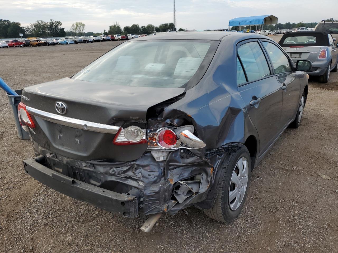 Photo 3 VIN: 2T1BU4EE4BC695410 - TOYOTA COROLLA 