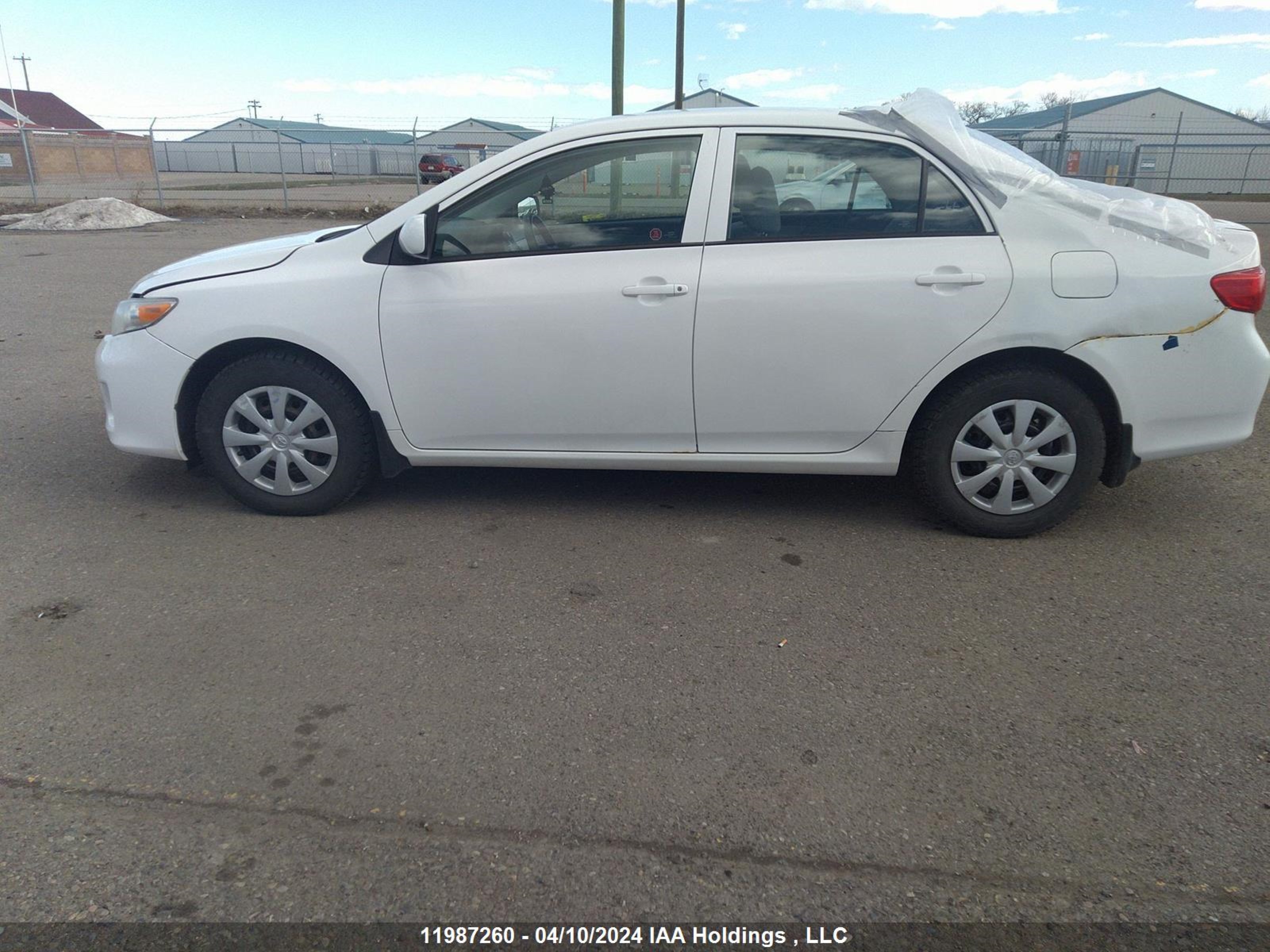 Photo 13 VIN: 2T1BU4EE4BC712724 - TOYOTA COROLLA 