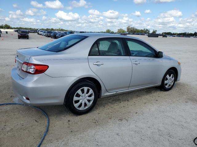 Photo 2 VIN: 2T1BU4EE4BC724758 - TOYOTA COROLLA 