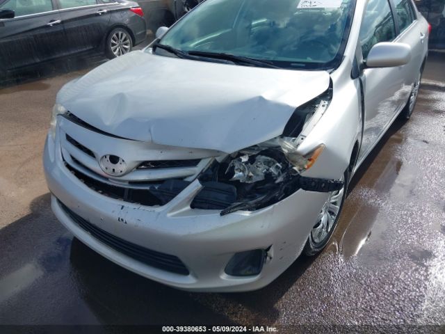 Photo 5 VIN: 2T1BU4EE4CC755736 - TOYOTA COROLLA 