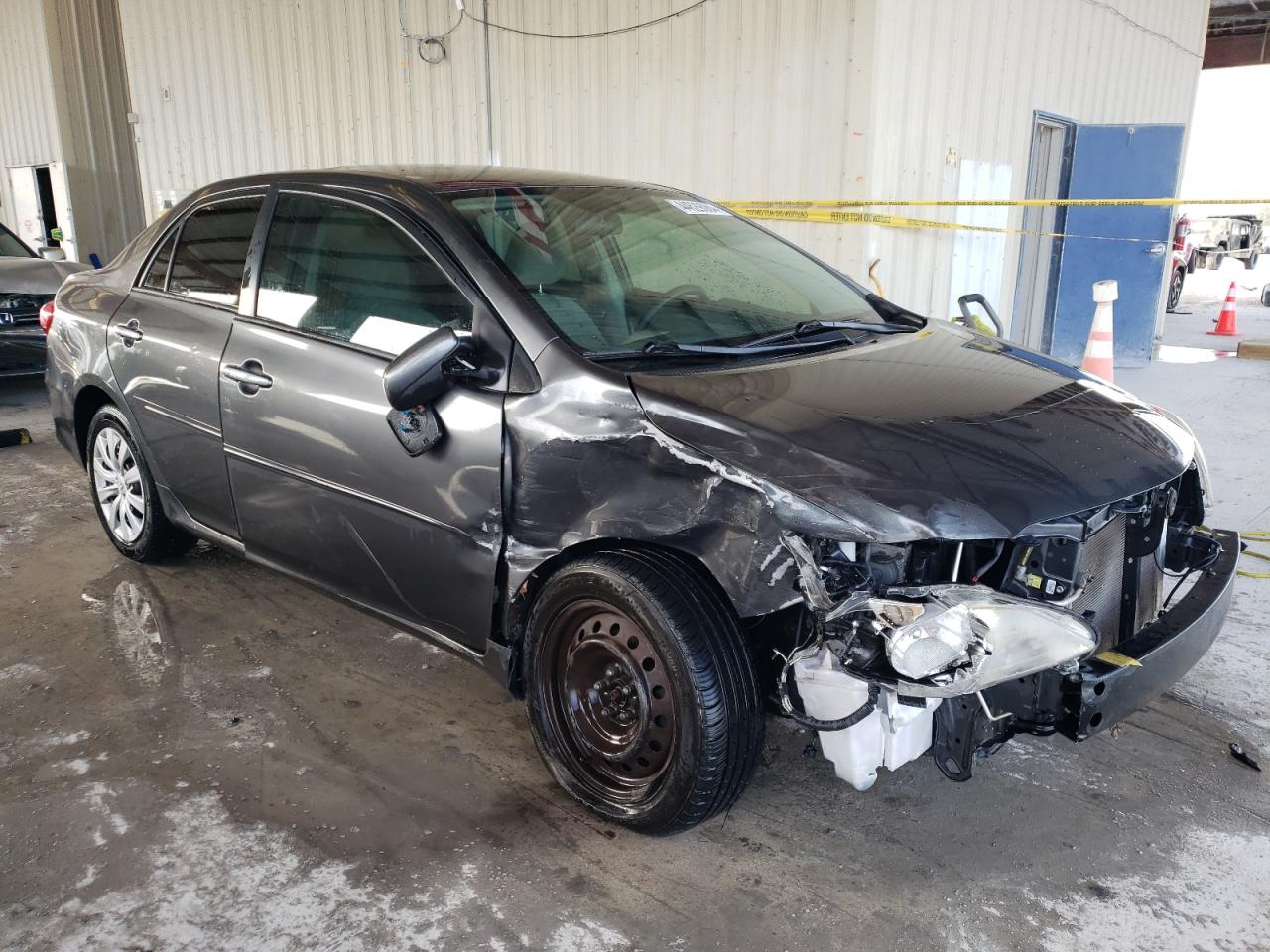 Photo 3 VIN: 2T1BU4EE4CC788946 - TOYOTA COROLLA 