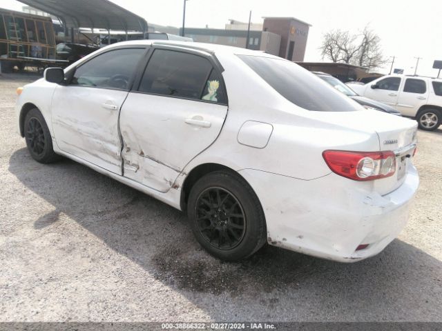 Photo 2 VIN: 2T1BU4EE4CC825025 - TOYOTA COROLLA 