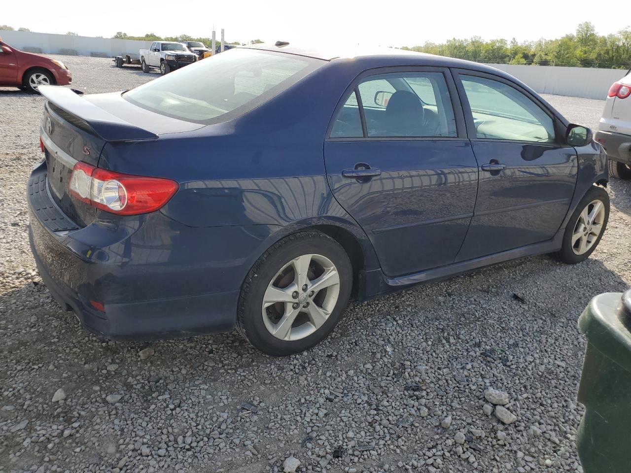 Photo 2 VIN: 2T1BU4EE4CC897620 - TOYOTA COROLLA 