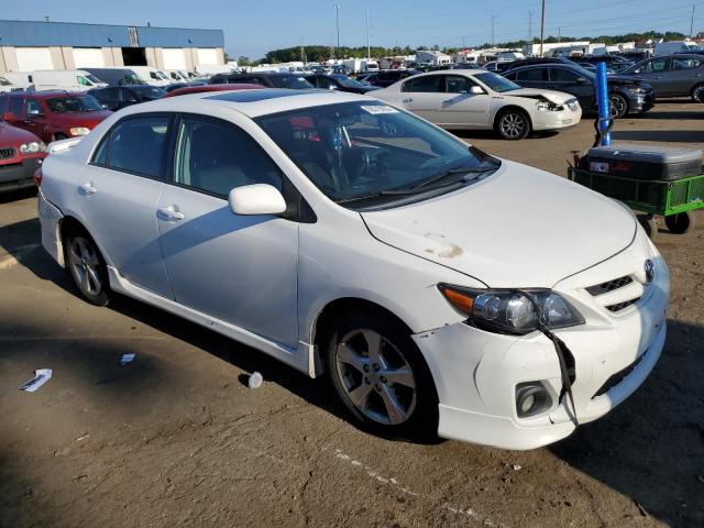 Photo 3 VIN: 2T1BU4EE4CC912407 - TOYOTA COROLLA 