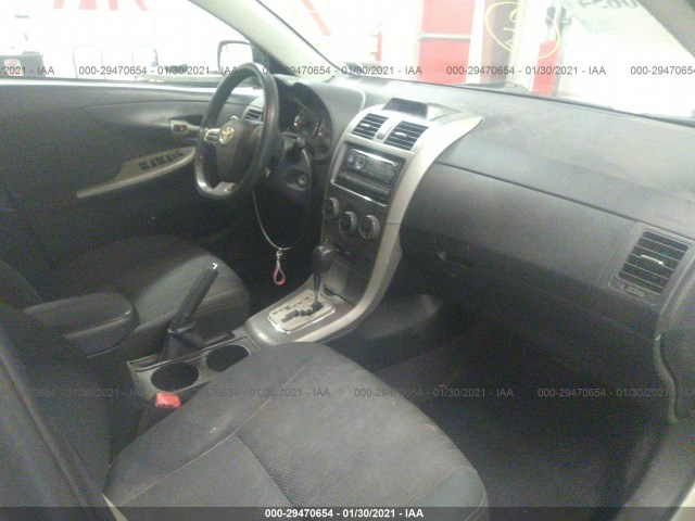 Photo 4 VIN: 2T1BU4EE4CC914495 - TOYOTA COROLLA 