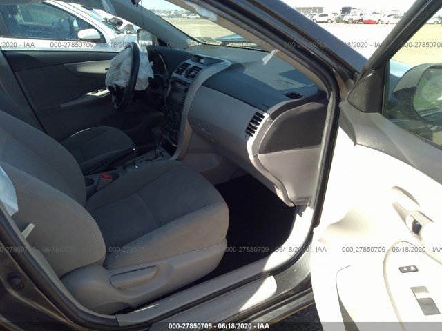 Photo 4 VIN: 2T1BU4EE4DC053787 - TOYOTA COROLLA 