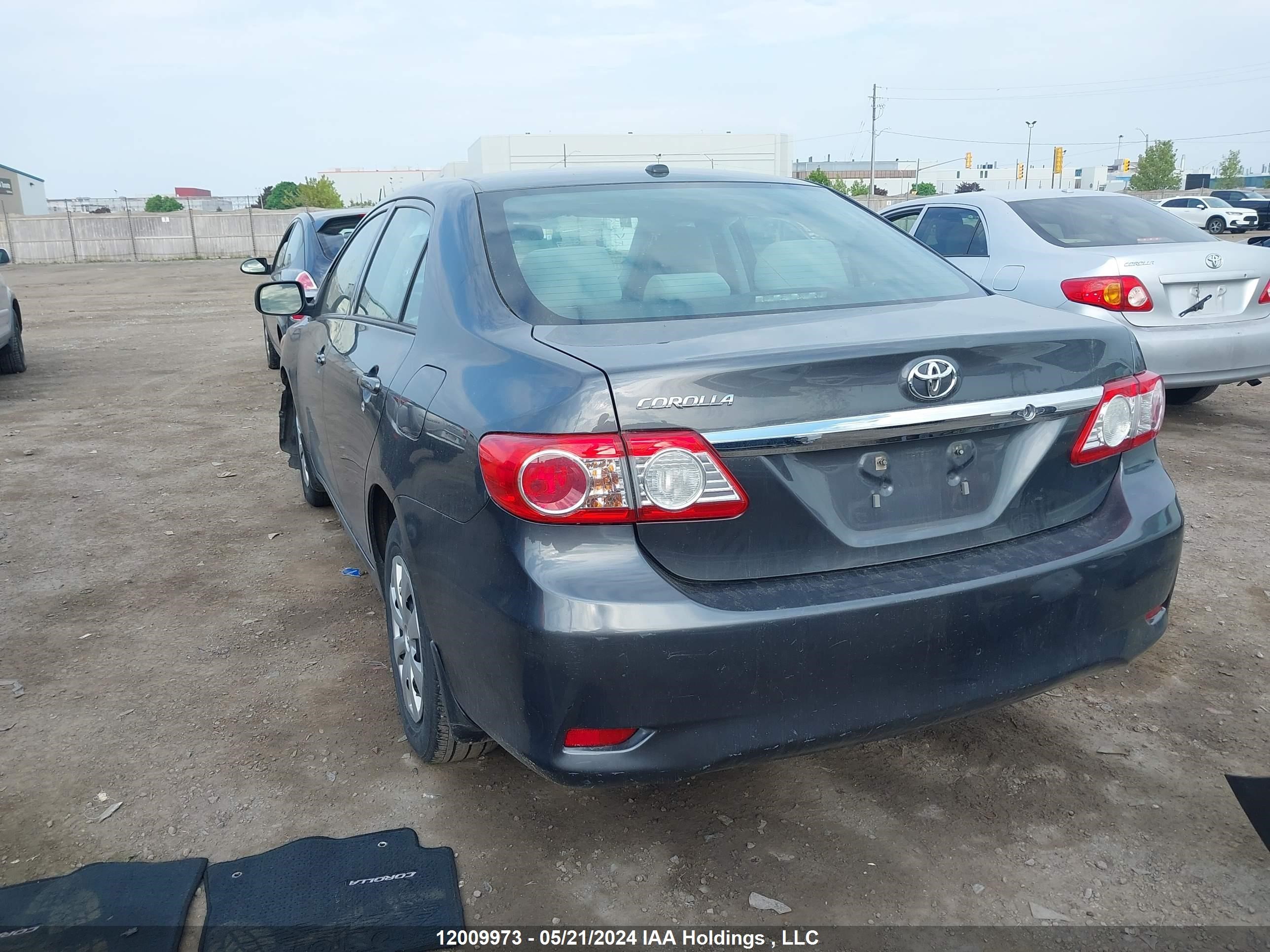 Photo 2 VIN: 2T1BU4EE4DC090029 - TOYOTA COROLLA 