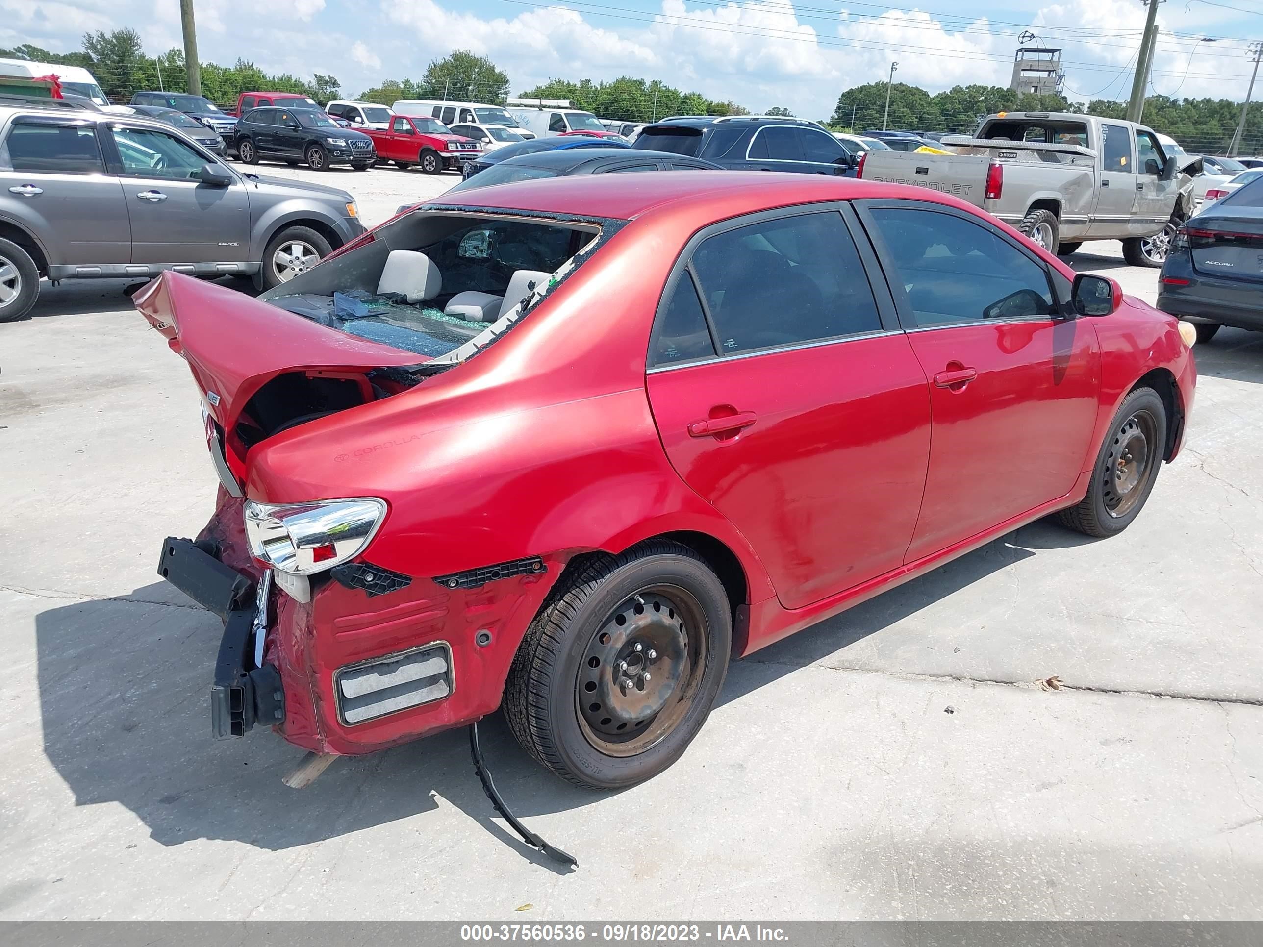 Photo 3 VIN: 2T1BU4EE4DC937289 - TOYOTA COROLLA 