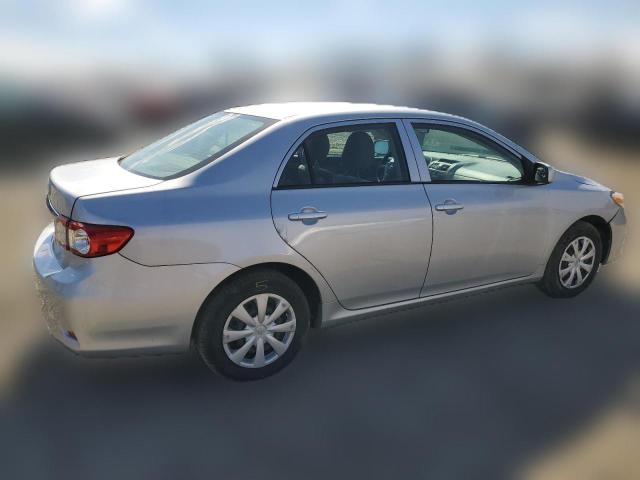 Photo 2 VIN: 2T1BU4EE4DC972673 - TOYOTA COROLLA 