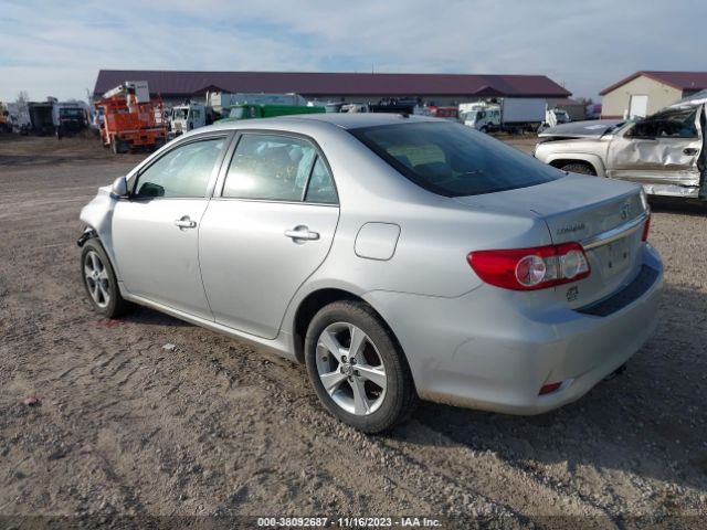 Photo 2 VIN: 2T1BU4EE4DC994737 - TOYOTA COROLLA 