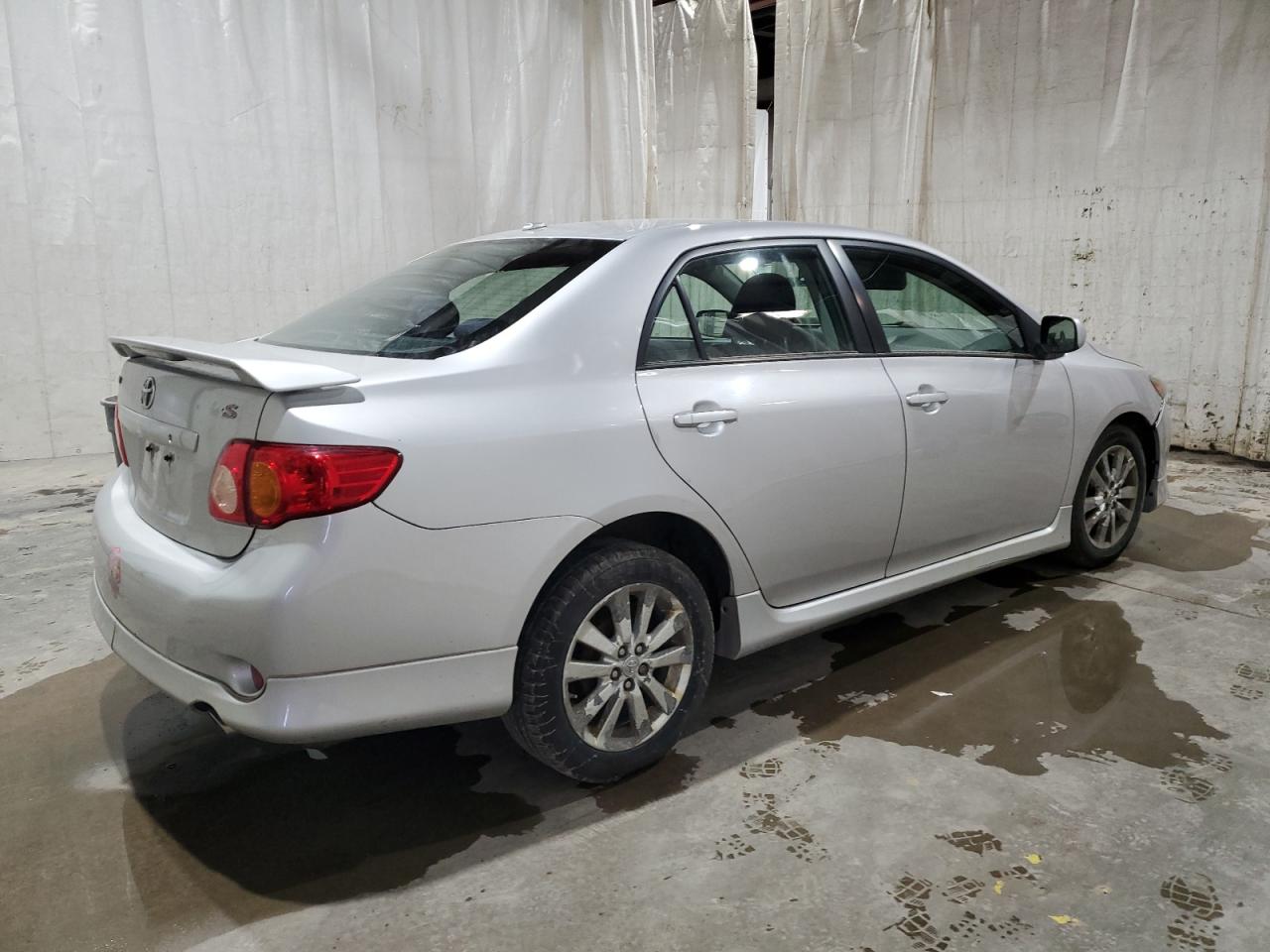 Photo 2 VIN: 2T1BU4EE5AC290705 - TOYOTA COROLLA 